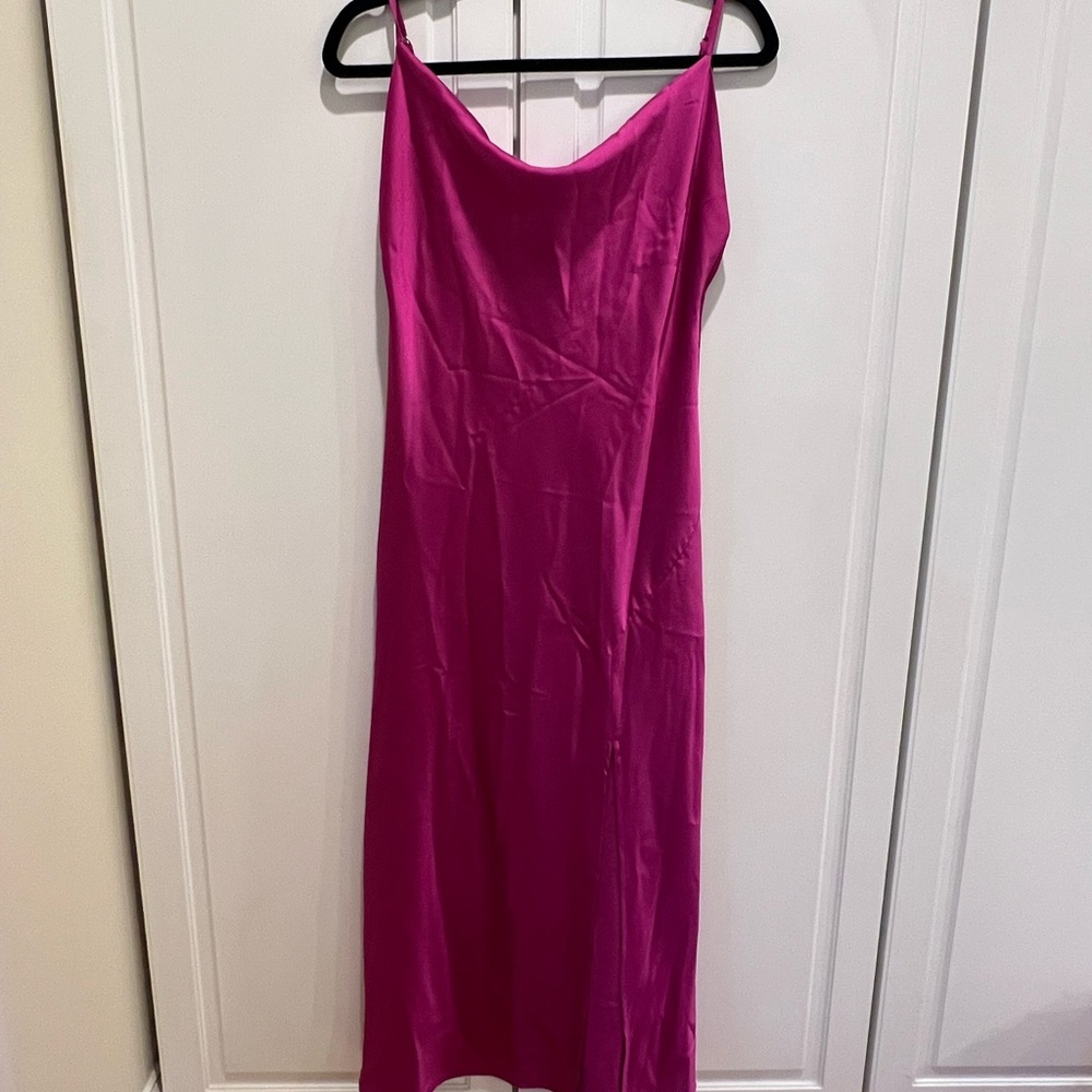 Chic Strapless Fuchsia Dress